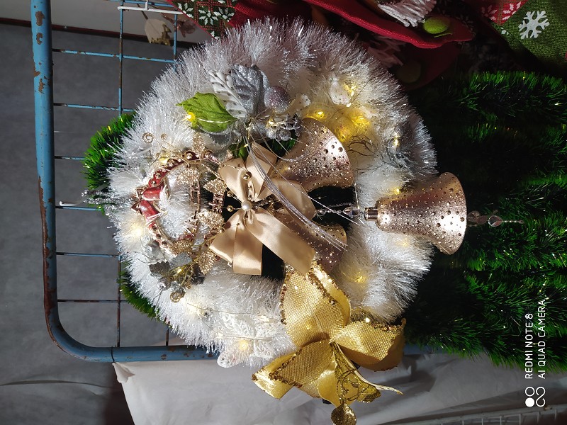 Corona blanca navidad
